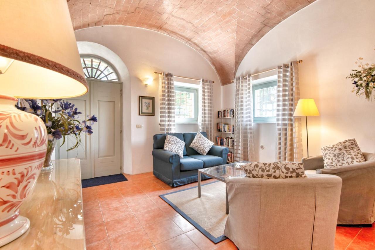 سان جيمينيانو Appartamenti Villa La Fonte المظهر الخارجي الصورة