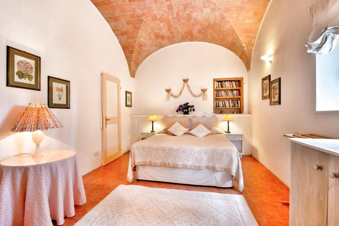 سان جيمينيانو Appartamenti Villa La Fonte المظهر الخارجي الصورة
